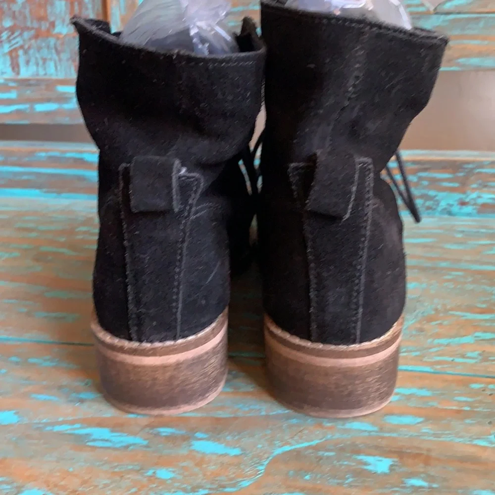 Steve Madden adorable booties